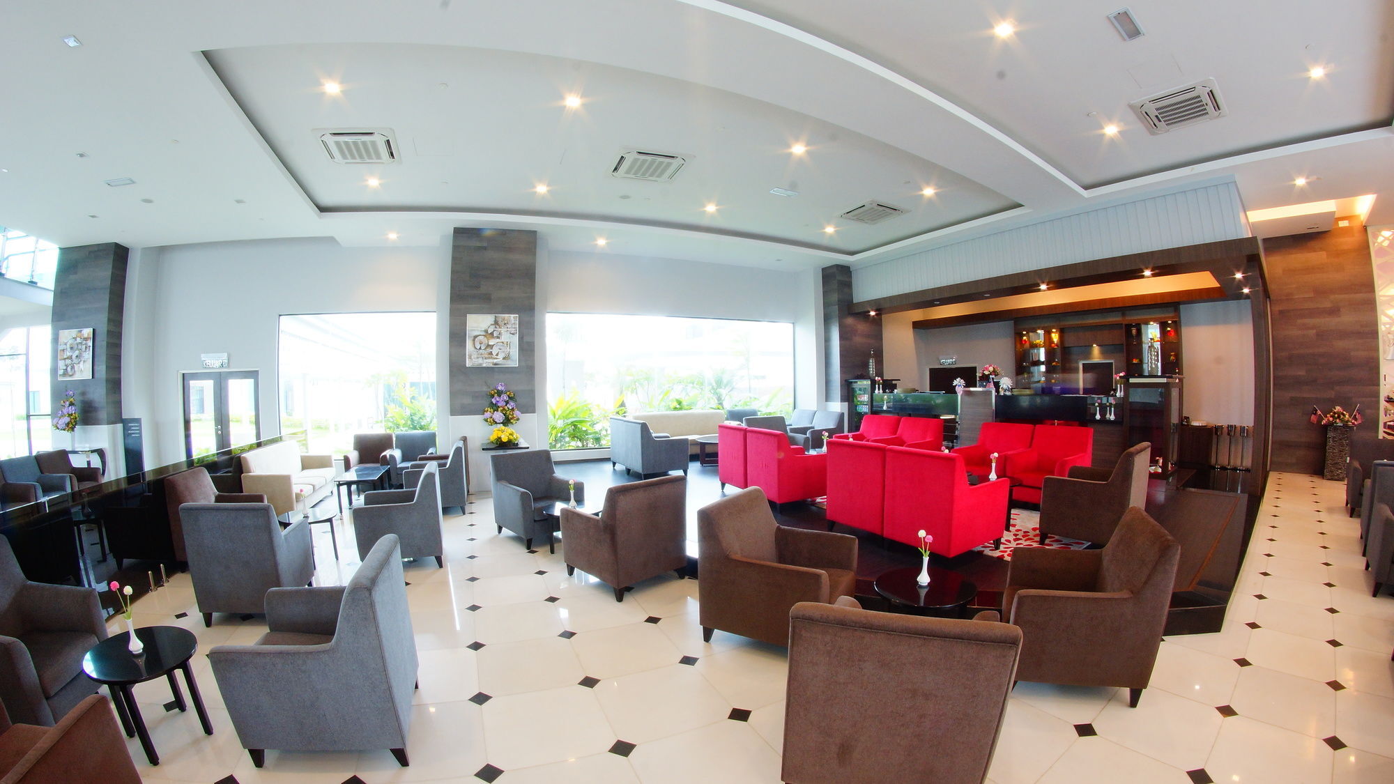 Hotel Raia & Convention Centre